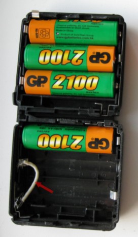 в батарейный отсек можно вставить 4-6 аккумуляторов